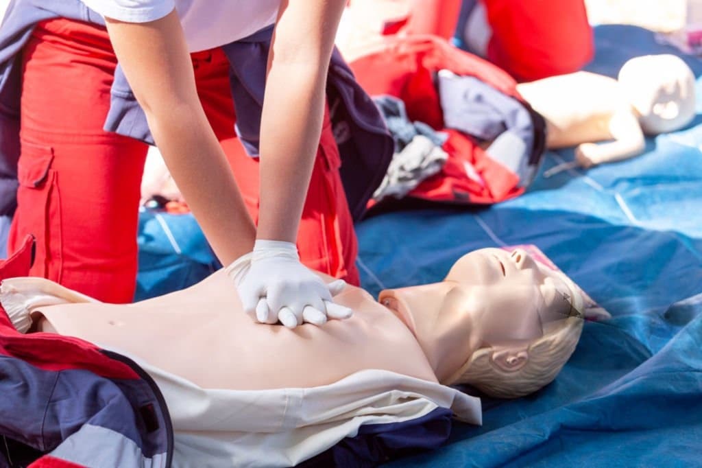 Can You Complete CPR Training Online in Adelaide